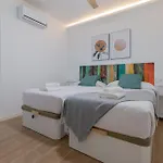 Apto Ramirez De Arellano