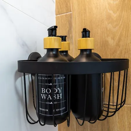 Apto Ramirez De Arellano *